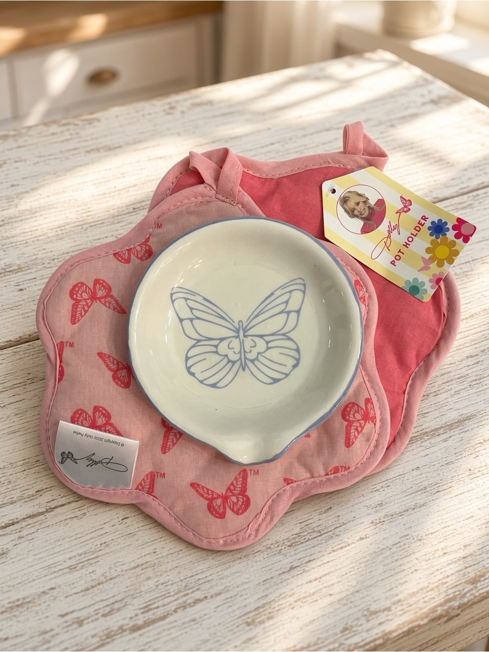 NWT Dolly Parton Pink Butterfly Pot Holders (Set of 2) + Stoneware Spoon Rest